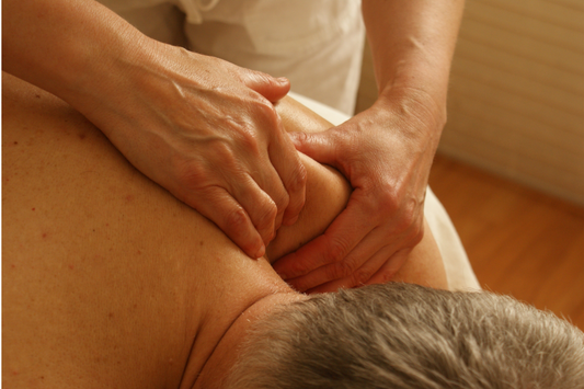 La Importancia del Masaje Deportivo en la Rehabilitación de Columna y Articulaciones